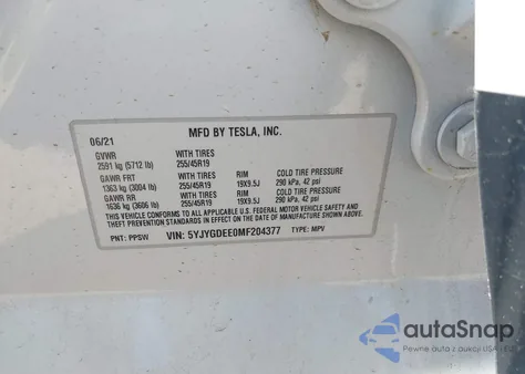 2021 Tesla Model Y Long Range Dual Motor All-Wheel Drive z USA, uszkodzony, nr VIN 5YJYGDEE0MF204377